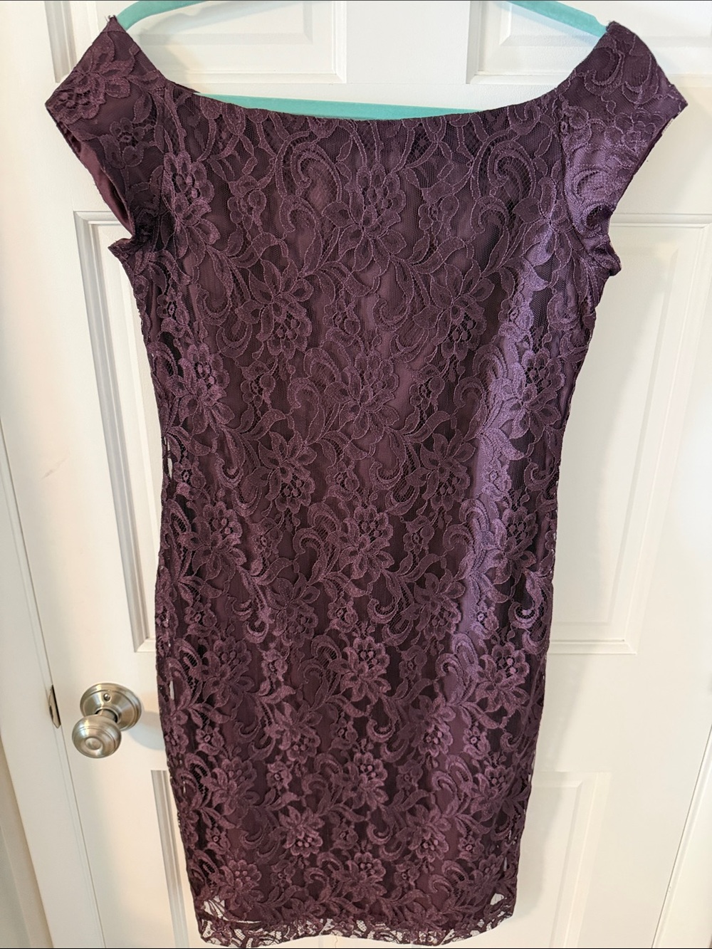 Ralph Lauren Scalloped Lace Sheath Dress Eggplant/Deep Plum Classic Elegant Sz 4 - Picture 4 of 8